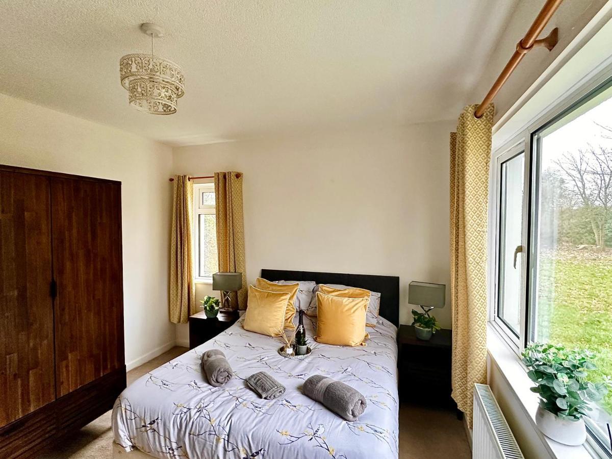 Three Bedroom Rural, Relaxing And Peaceful,Dogs Welcome! With Cymru Holidays 阿伯加文尼 外观 照片