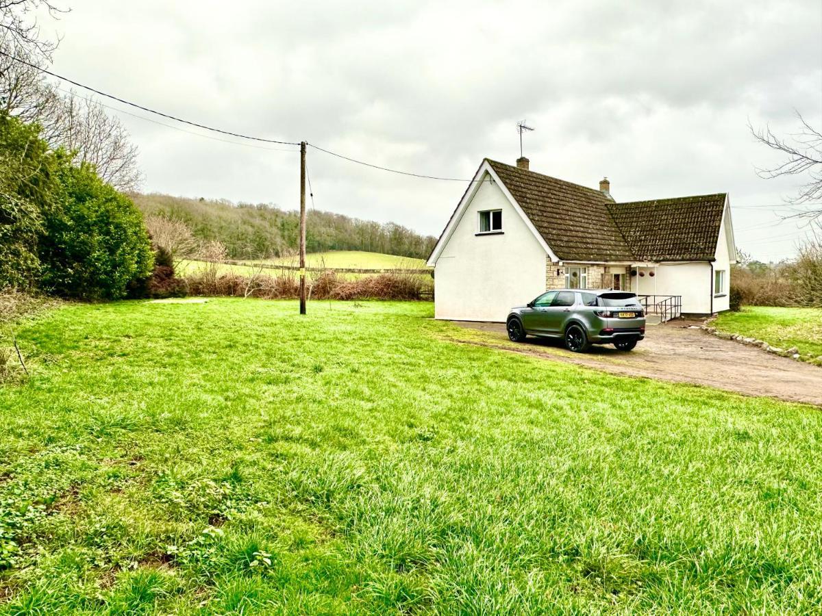 Three Bedroom Rural, Relaxing And Peaceful,Dogs Welcome! With Cymru Holidays 阿伯加文尼 外观 照片