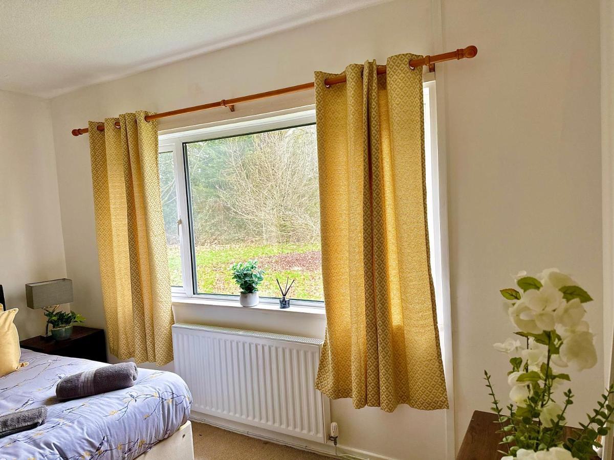 Three Bedroom Rural, Relaxing And Peaceful,Dogs Welcome! With Cymru Holidays 阿伯加文尼 外观 照片